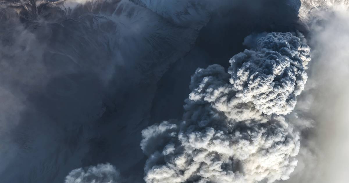 Flugunterbrechungen setzen sich am Freitag in Alaska fort, da Vulkanasche aus Russland hereindriftet