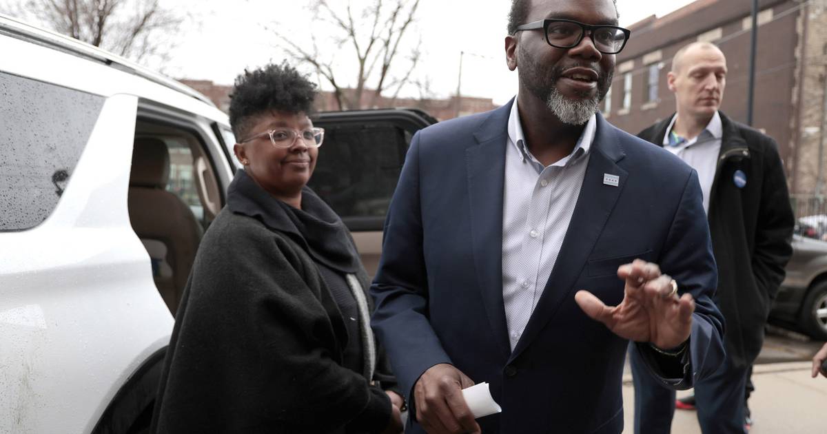 Progressive Brandon Johnson elected Chicago mayor in race that tested divides among Democrats