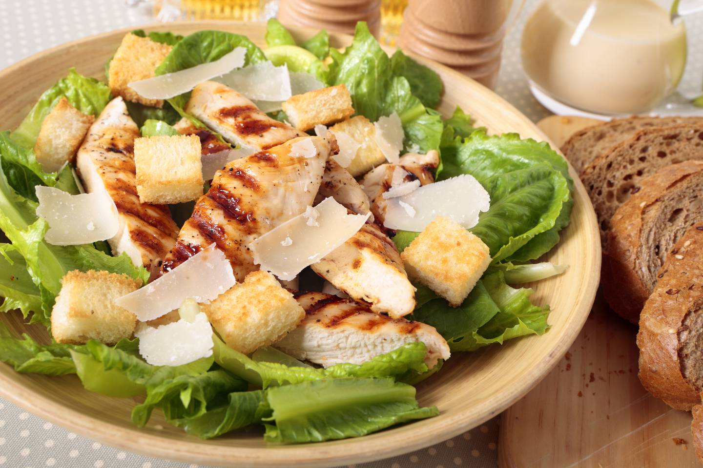 Caesar salad with griddled chicken and lettuce