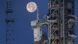 NASA again delays astronaut moonshots, with crew landing off until at least 2026