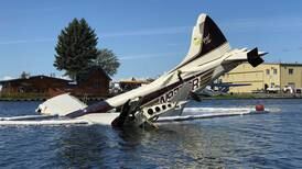 6 passengers and pilot injured in floatplane crash at Lake Hood in Anchorage