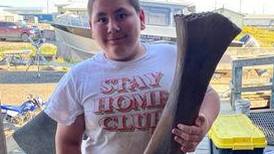 Arctic youth finds woolly mammoth bone at least 12,000 years old