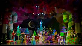 Circus spectacle meets Broadway theatrics in Cirque Dreams Holidaze 