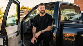 Country music star Sam Hunt, playing in Anchorage, plans to dive into the Alaska experience