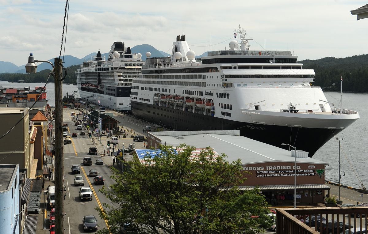 cruise ship hits dock in ketchikan alaska