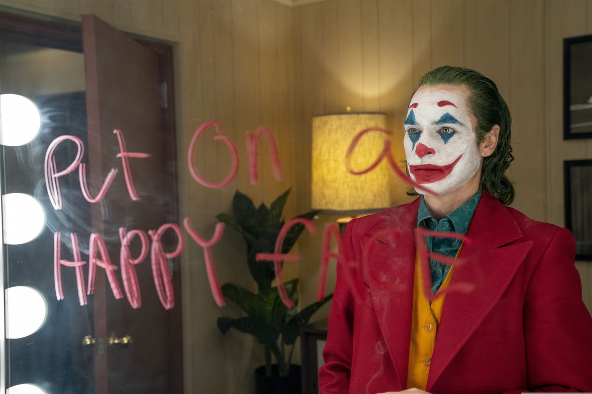Review Joaquin Phoenix Is A Vivid Operatic Joker But The Movie