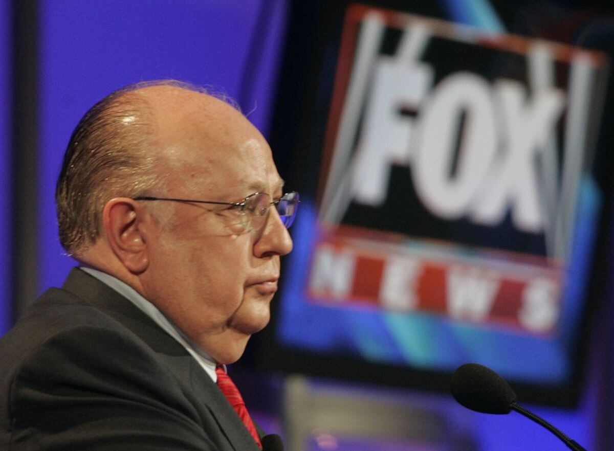 Sean Hannity has message for Roger Ailes' enemies