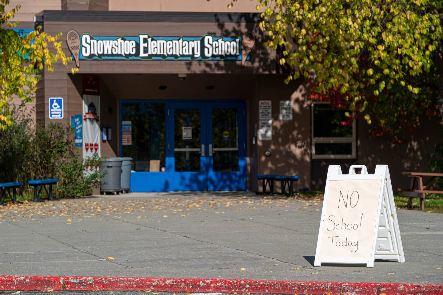 Snowshoe Elementary, Snowshoe Elementary School, mat-su school, school, schools