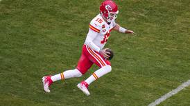 Patrick Mahomes’ running form makes him look weird and play great