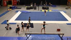 UAA notebook: Gymnastics team makes final fundraising push, hockey adds DI transfer and 16 skiers receive honors