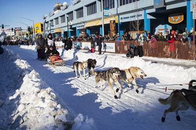 After back-and-forth, Eddie Burke Jr. drops out of Iditarod
