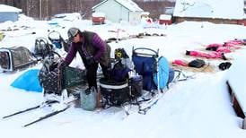 With mushers charging out of 24-hour rests, a real race firms up on Iditarod’s middle stretch