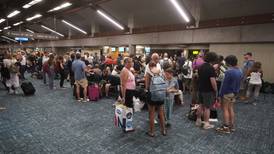 How Alaska Airlines and other carriers are helping people flee Maui