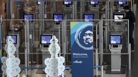 Alaska Airlines nudges passengers to mobile boarding passes