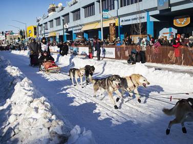 After back-and-forth, Eddie Burke Jr. withdraws from 2024 Iditarod