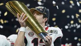 Georgia snaps 41-year college football title drought with 33-18 win over Alabama