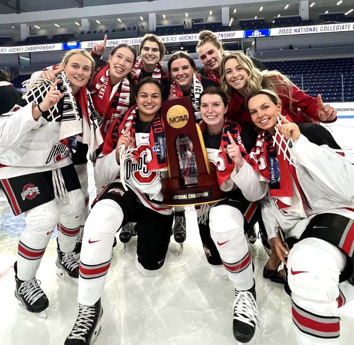 Ohio State women's hockey celebrates