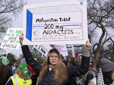 8,000 women a month got abortion pills despite their states’ restrictions, survey indicates