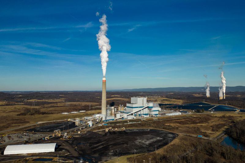 The Longview, left, and the Fort Martin power stations in Maidsville, W.Va. (Salwan Georges/The Washington Post)