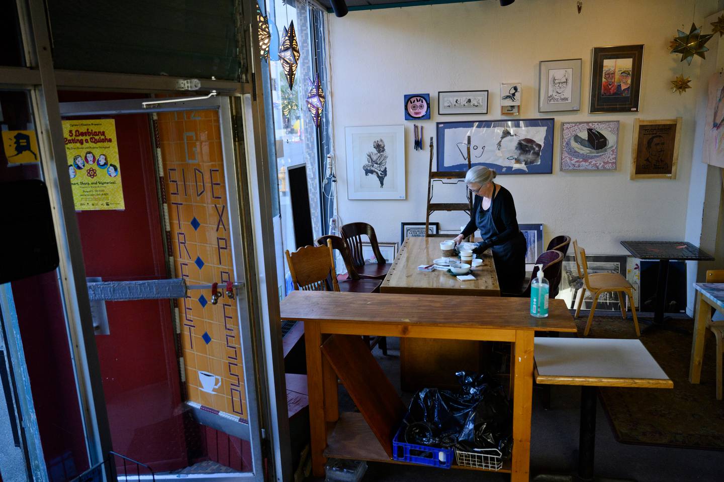 Side Street Espresso, George Gee, Deb Seaton, coffee shop, closing time, downtown Anchorage