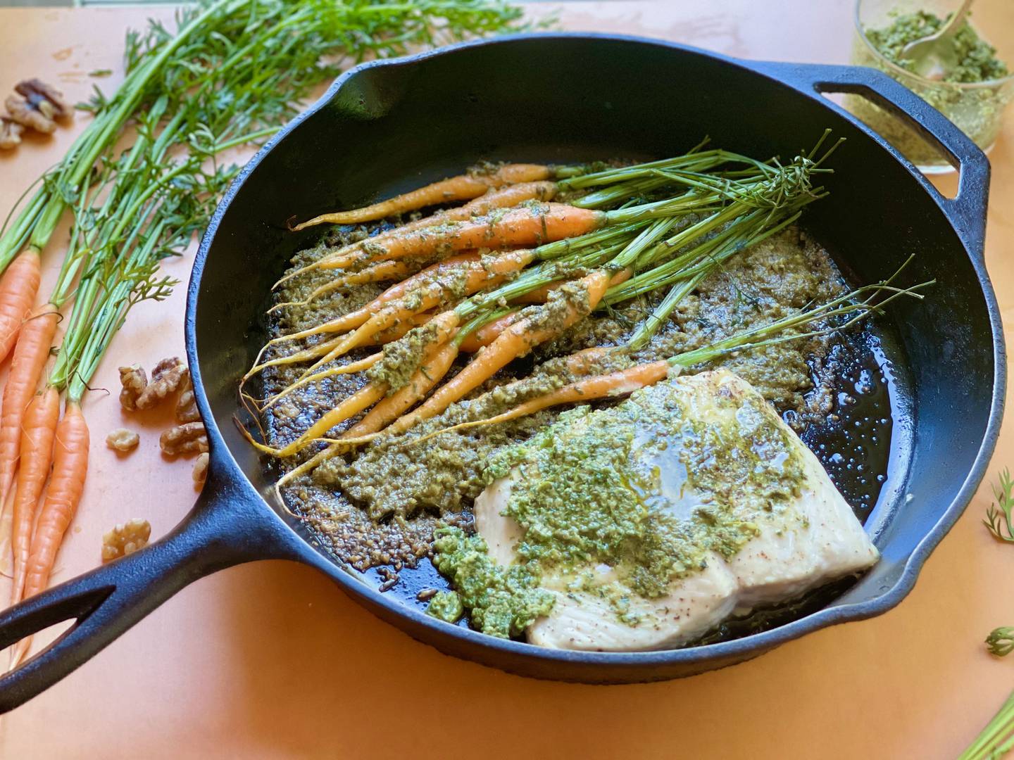 Salmon with roasted carrots and carrot-top pesto