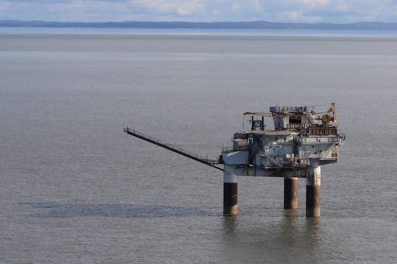 This Cook Inlet oil platform stopped pumping 30 years ago. Alaska still won’t make the owner tear it down.