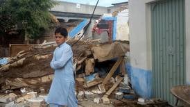 Death toll reaches hundreds in quake-hit areas of Pakistani, Afghanistan